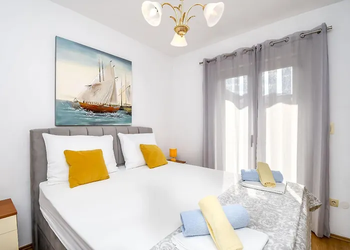 Smoljic Appartement *